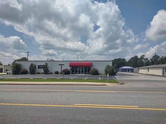 949 Carl Vinson Parkway