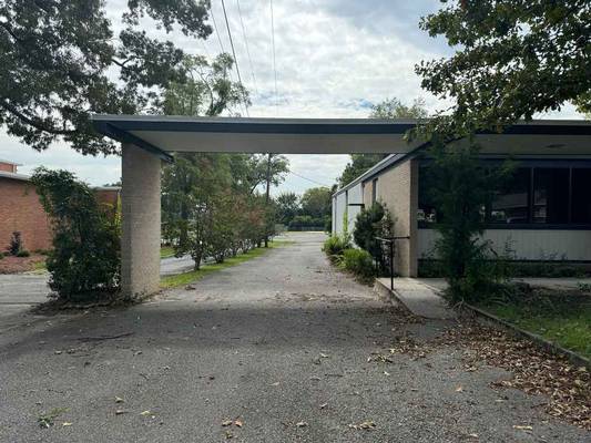 606 Academy Avenue, Dublin, GA 31021 - Photo 5